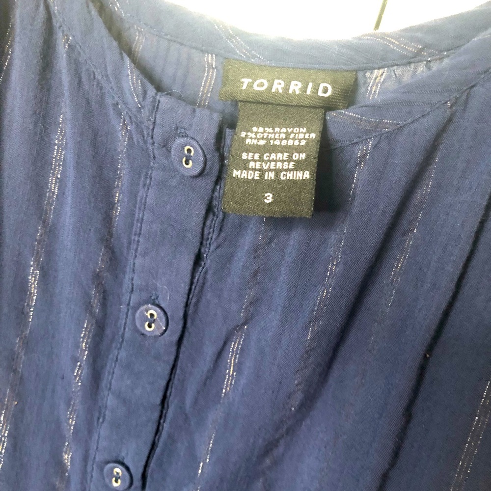Navy Torrid top
